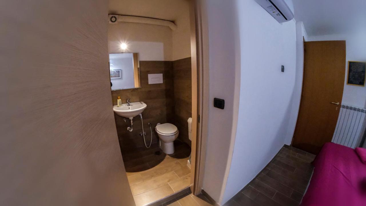 Casalauretta Hotel Naples Luaran gambar