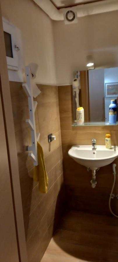Casalauretta Hotel Naples Luaran gambar