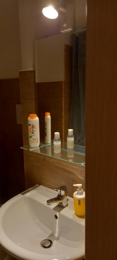 Casalauretta Hotel Naples Luaran gambar